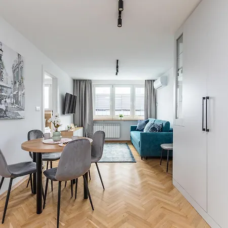 Lägenhet Superapart Zelazna 34 *